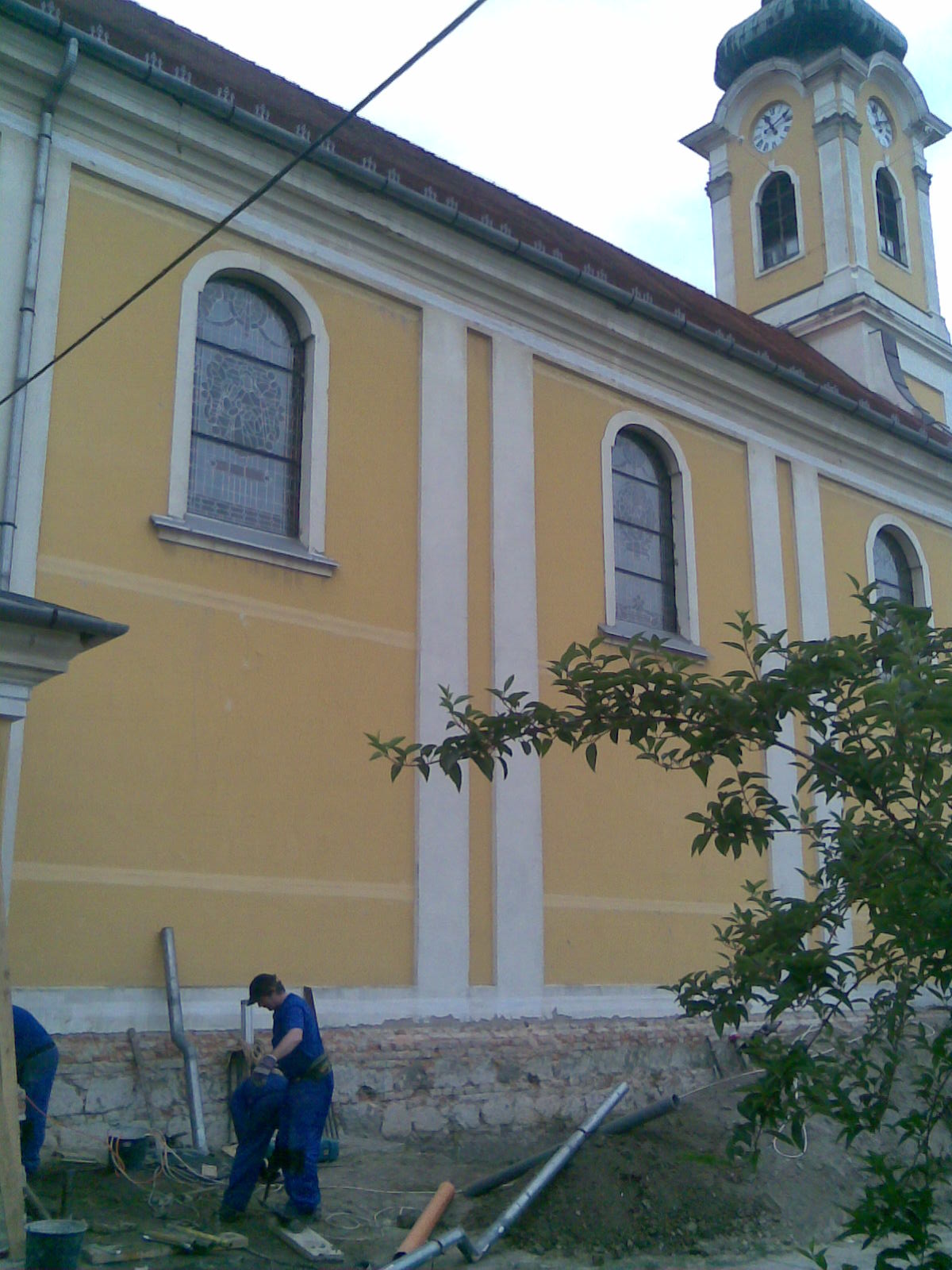 &Uuml;llő - templom megerős&iacute;t&eacute;s